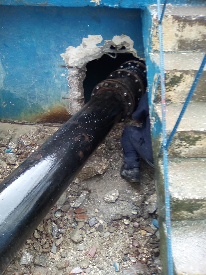 Sustitución de bomba de abasto de agua 