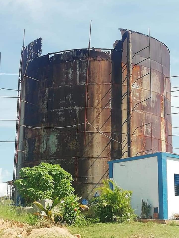 El tanque Lozano antes de las reparaciones
